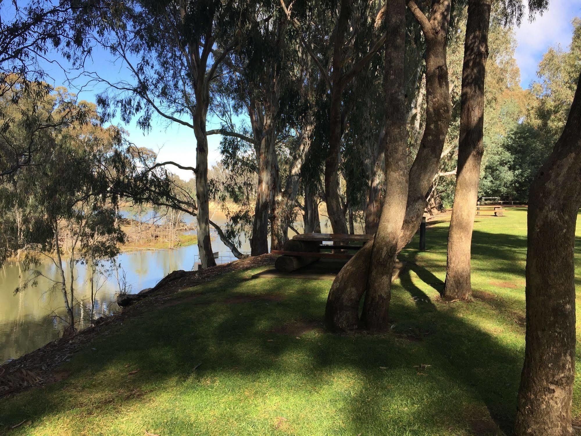 Riverspa Apartments Moama Dış mekan fotoğraf